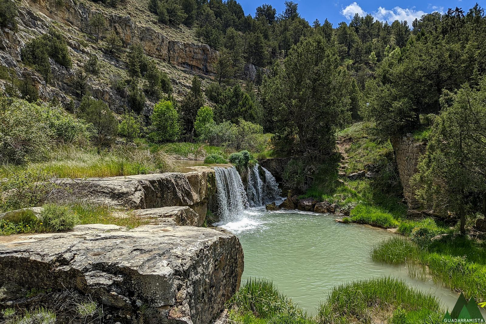 Cascada El Escalerón Mochales